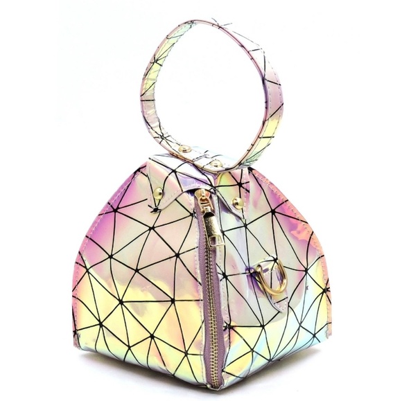Handbags - 💥NEW ARRIVAL!💥 Hologram Tetrahedron Satchel